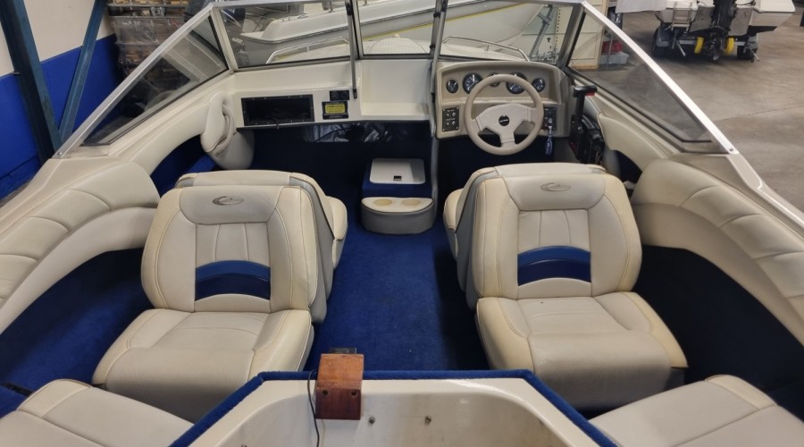 Campion Allante 485 CD met Mercury 40pk en trailer