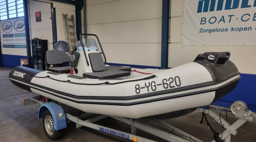 Zodiac Open 4.2 RIB met Yamaha F40FETL en trailer (NIEUWSTAAT)