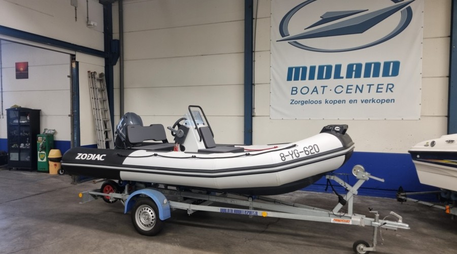 Zodiac Open 4.2 RIB met Yamaha F40FETL en trailer (NIEUWSTAAT)